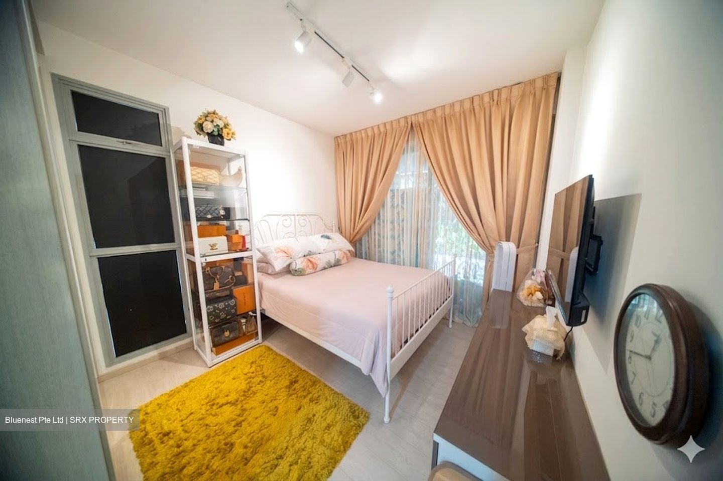 Prive (D19), Condominium #560718321